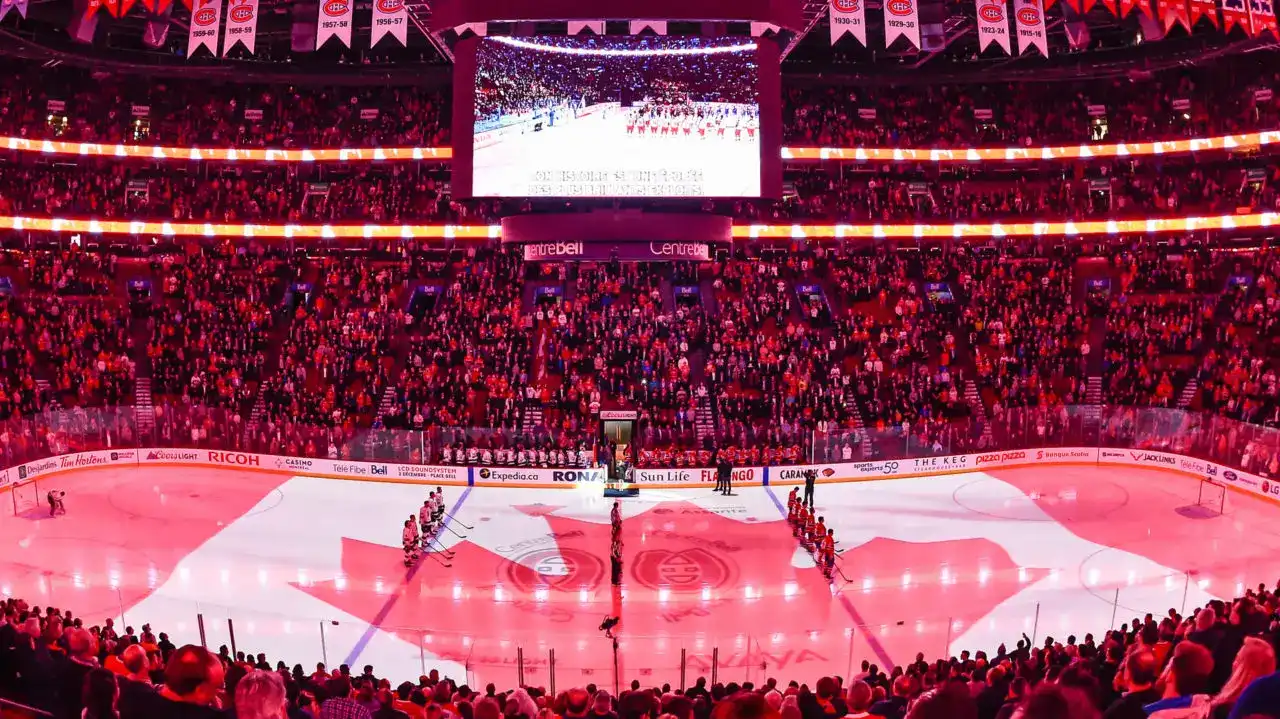 QL-Digital-Signage-for-stadiums-and-arenas-at-Bell-Centre QL-Digital-Signage-for-stadiums-and-arenas-at-Bell-Centre