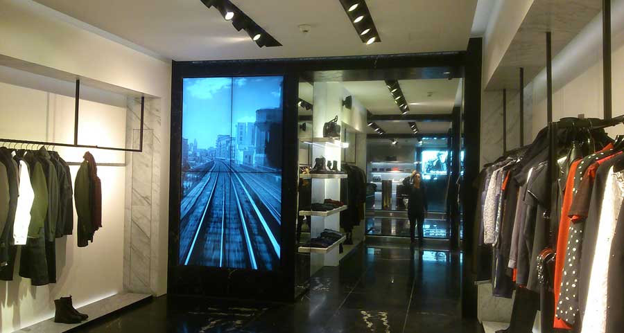 Retail-Videowall-The-Kooples-Paris-France