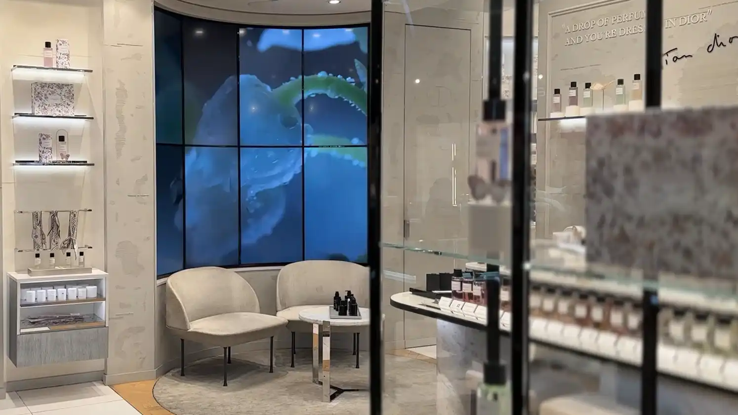 Dior Shop Video wall Powered by Navori